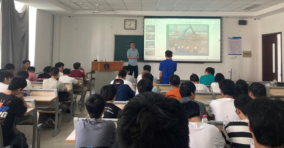 河北理工工程管理咨询专家慈慧强应邀来我院交流